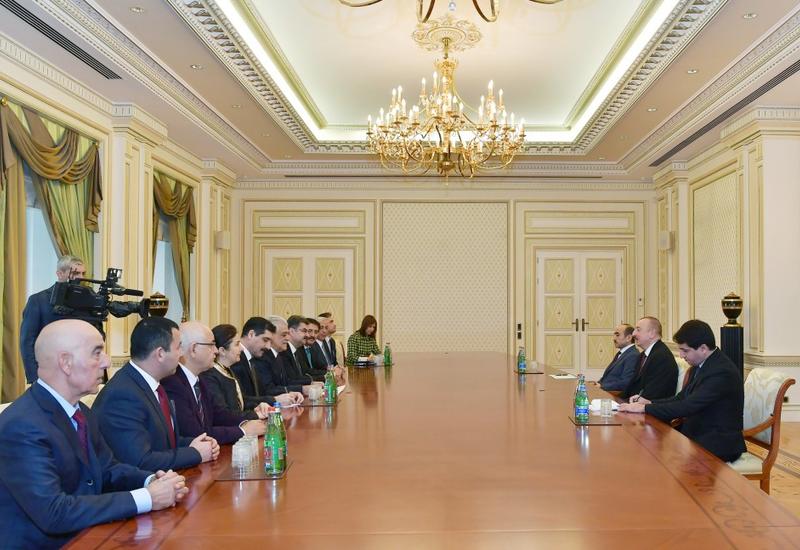 Президент Ильхам Алиев принял главу межпарламентской группы дружбы Турция-Азербайджан