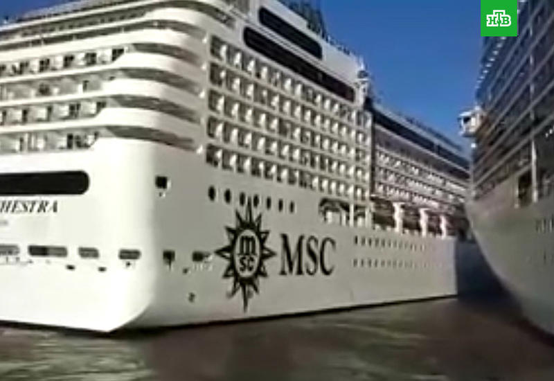 Столкновение гигантских круизных лайнеров в порту попало на камеру