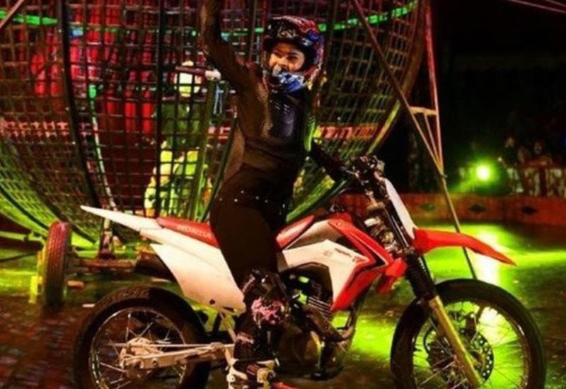 Зрители сняли ужасное столкновение цирковых мотоциклистов