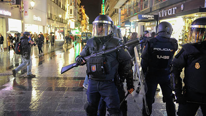 Спецоперация в Барселоне, задержаны десятки кавказцев