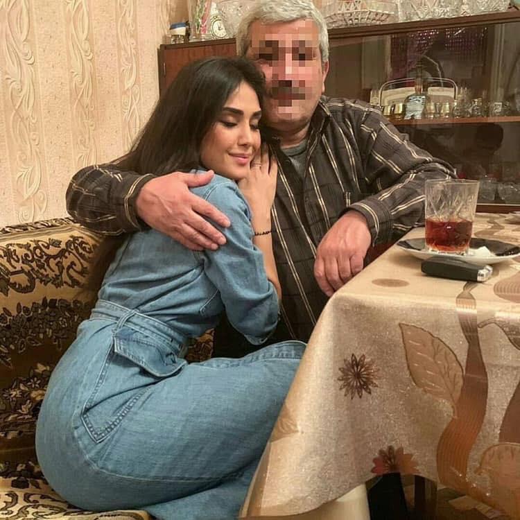 Pərvin Abıyeva atası ilə - FOTO