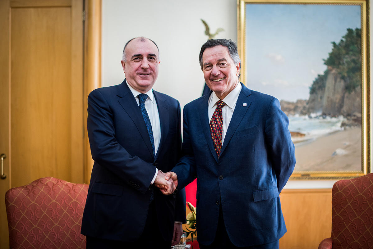 Эльмар Мамедъяров на переговорах с главой МИД Чили