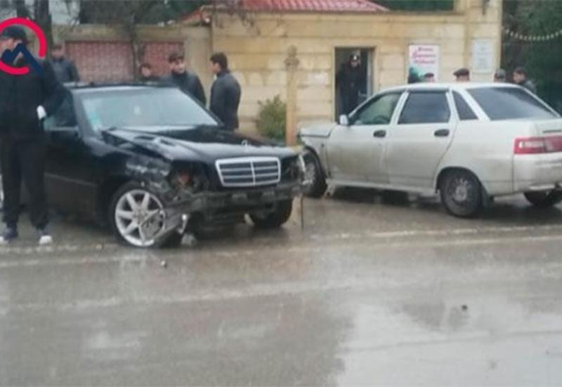 Жуткая цепная авария в Азербайджане, есть погибший и раненые