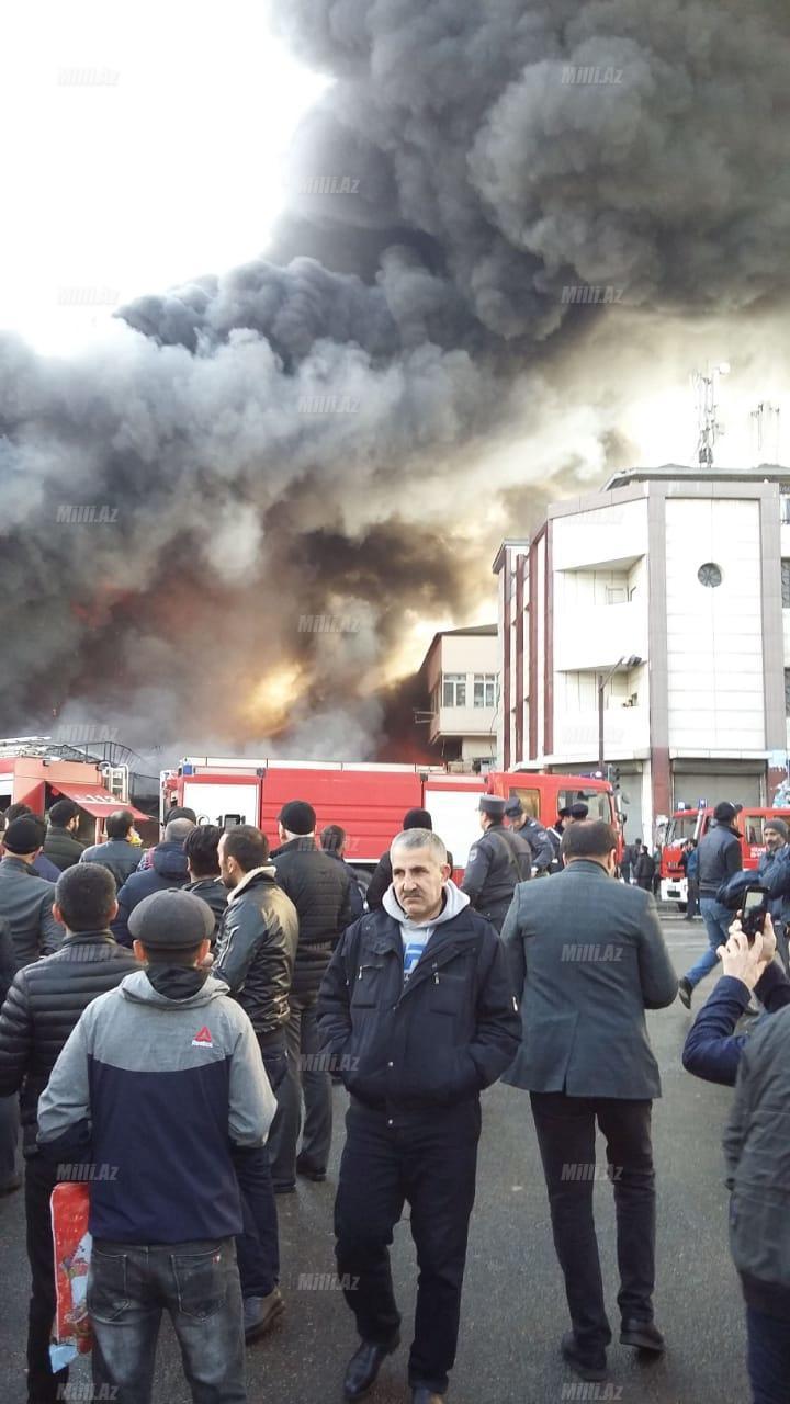 Шокирующие кадры страшного пожара в Баку