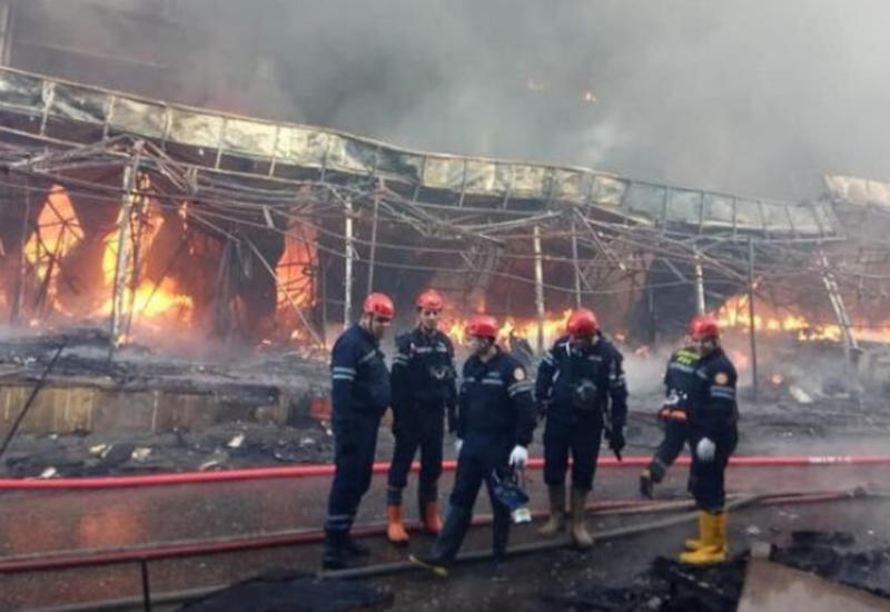 Минздрав о пострадавших в результате крупного пожара в Баку