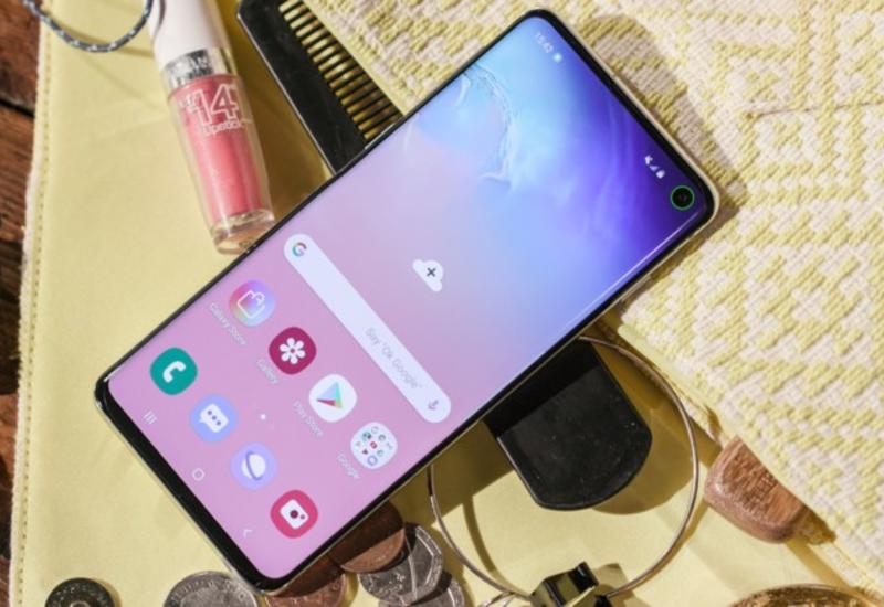 Samsung Galaxy S10 получил необычный индикатор заряда <span class="color_red">- ФОТО</span>