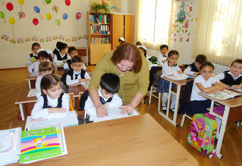Азербайджан меняет правила приема детей в школу