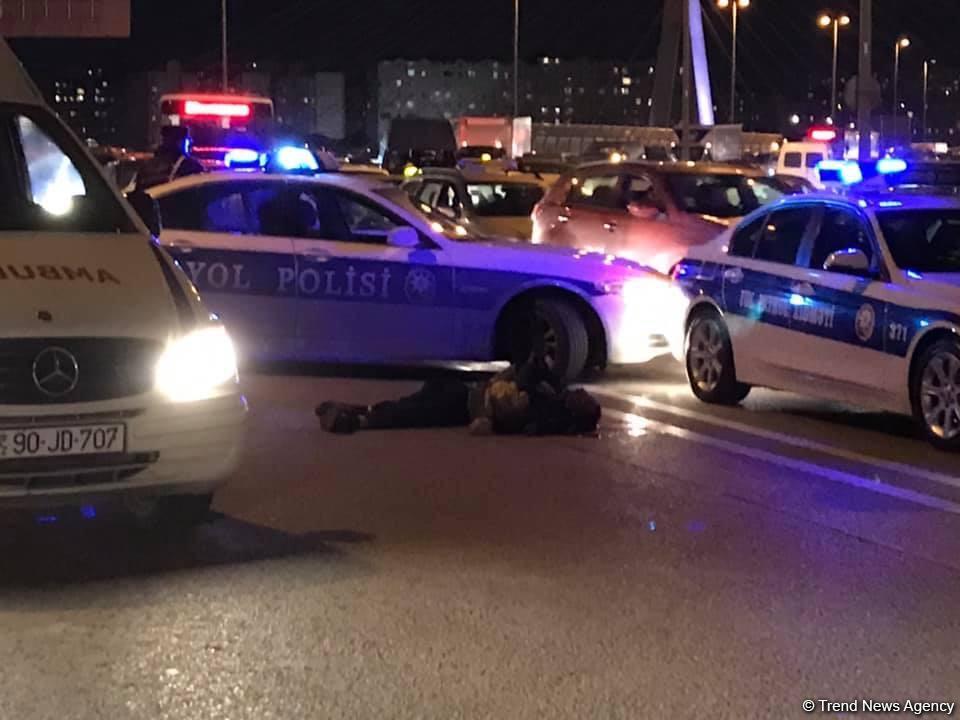 Кровавая авария в центре Баку: Mercedes переехал пешехода