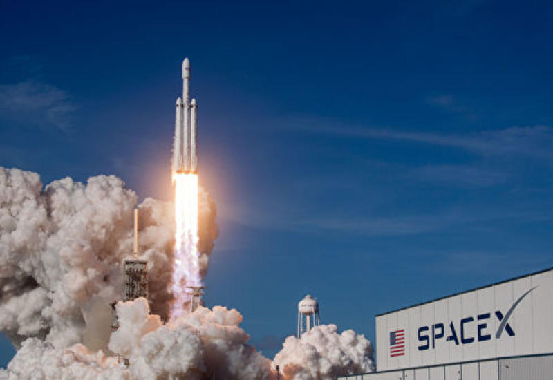 В США прошел первый коммерческий запуск Falcon Heavy