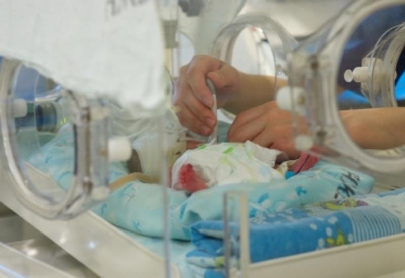 В Японии выпишут из больницы 258 граммового младенца