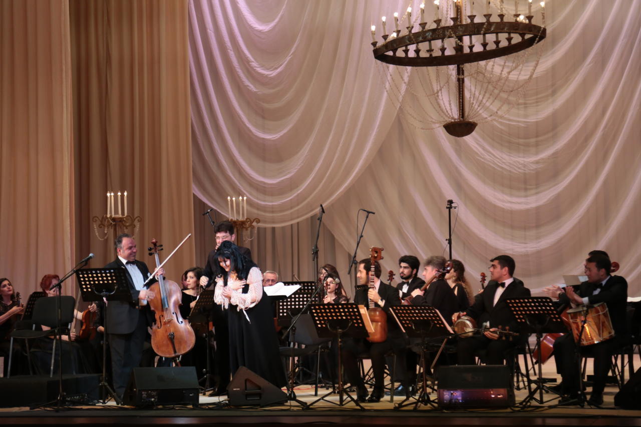 В Баку прошел грандиозный концерт "Барокко и Мугам: Вода и Огонь"