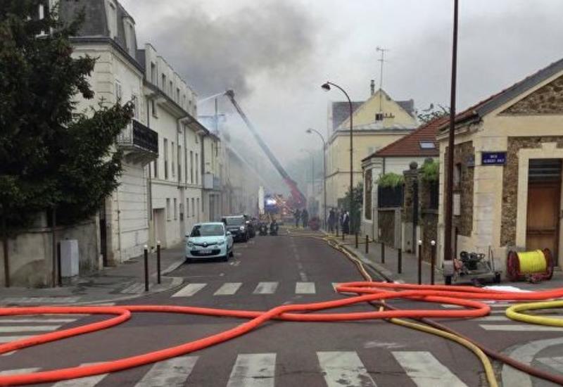 Сильный пожар у Версальского дворца во Франции