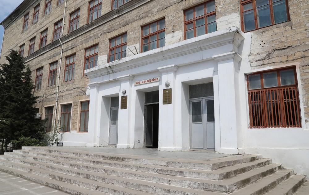 Первый вице-президент Мехрибан Алиева ознакомилась с условиями в яслях-детском саду №229 в Бузовне, в гимназии в Мардакяне и школе №32 Лачинского района