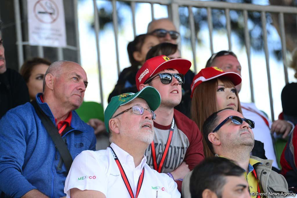 Яркие моменты соревнований Формулы 1 в Баку