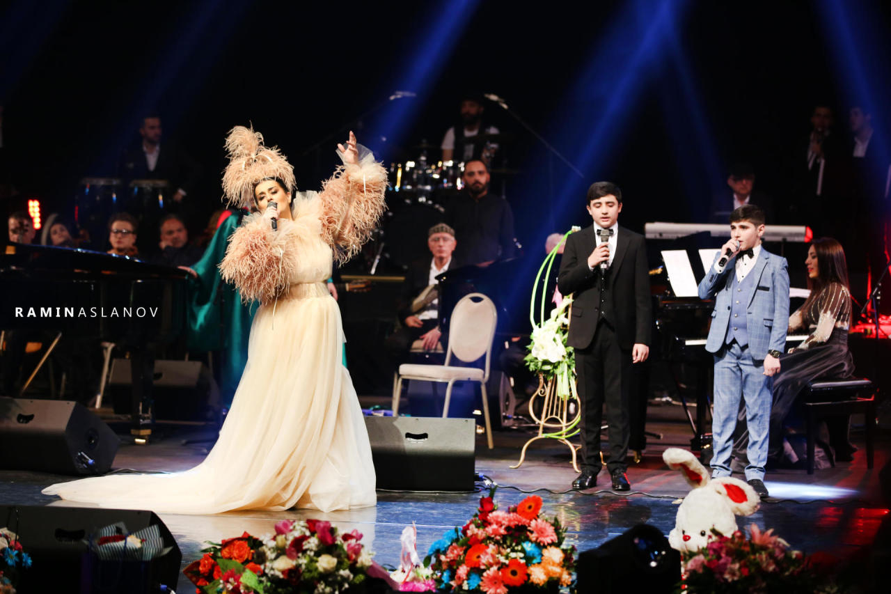 В Баку прошел сольный концерт Эльзы Сеидджахан “Sənə bənzər”