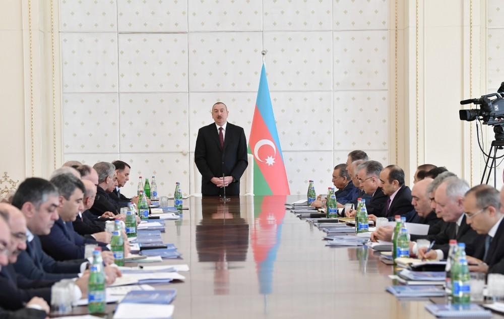 Президент Ильхам Алиев: Предприниматели должны соблюдать все правила архитектуры и градостроительства