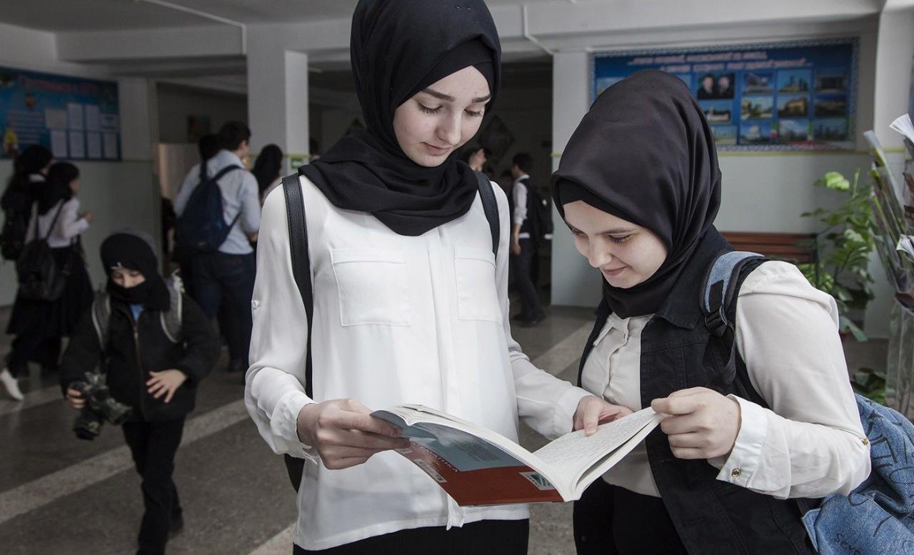 В России впервые запретили хиджабы в школах