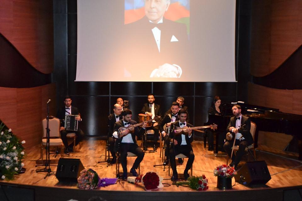 В Центре мугама прошел концерт, посвященный Общенациональному лидеру Гейдару Алиеву