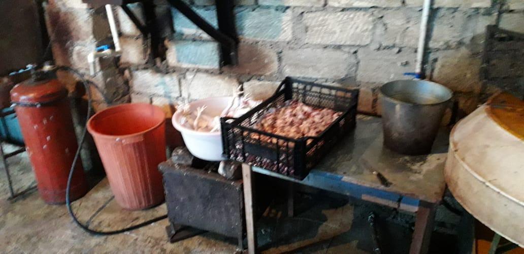 В Азербайджане обнаружили еще один цех с опасной курятиной