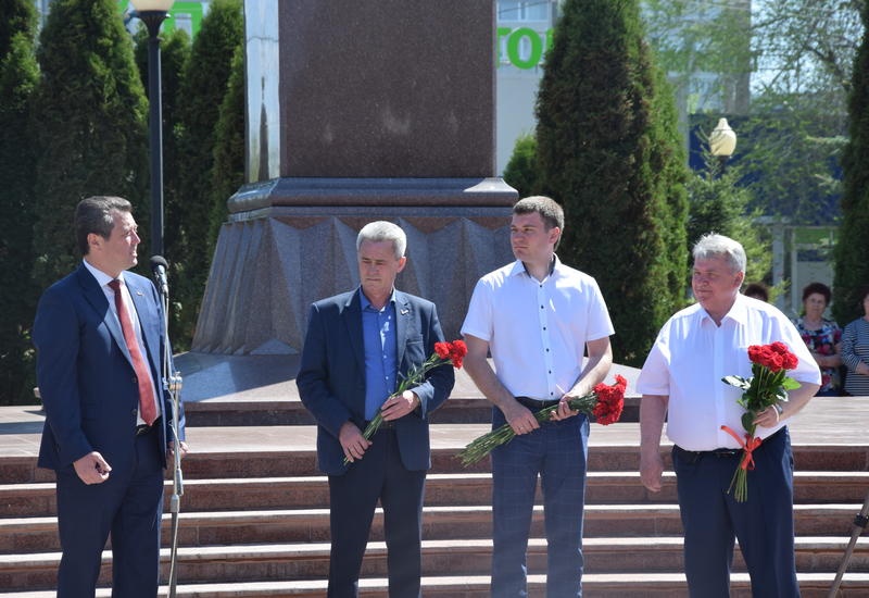 В Ульяновске почтили память Гейдара Алиева