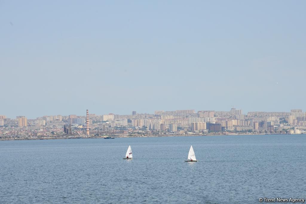 В Баку прошла регата парусных яхт, посвященная 96-й годовщине со дня рождения Великого лидера Гейдара Алиева