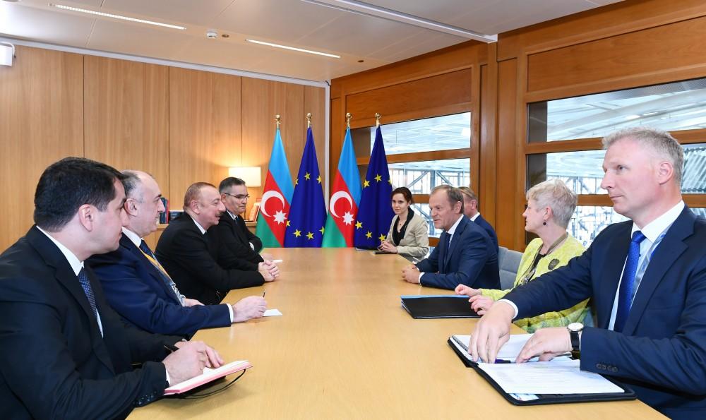 Президент Азербайджана Ильхам Алиев встретился в Брюсселе с Дональдом Туском