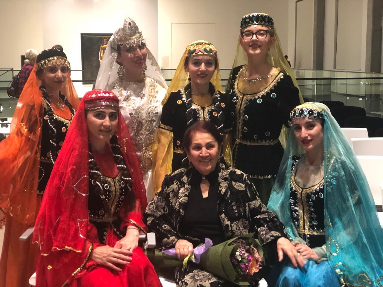 В Баку ярким концертом отметили 90-летие Розы Джалиловой