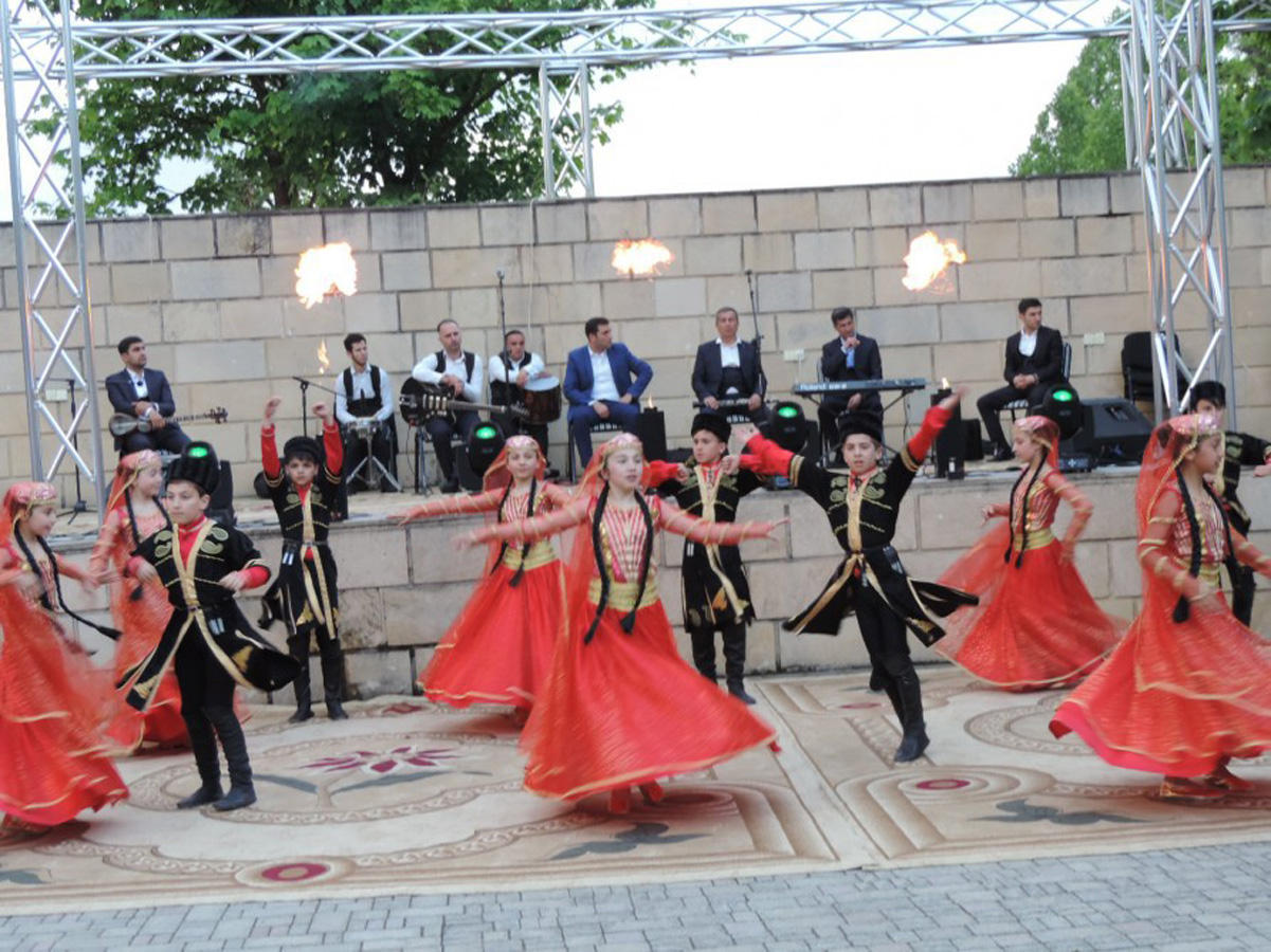 Праздник культуры и искусства в Шамахы