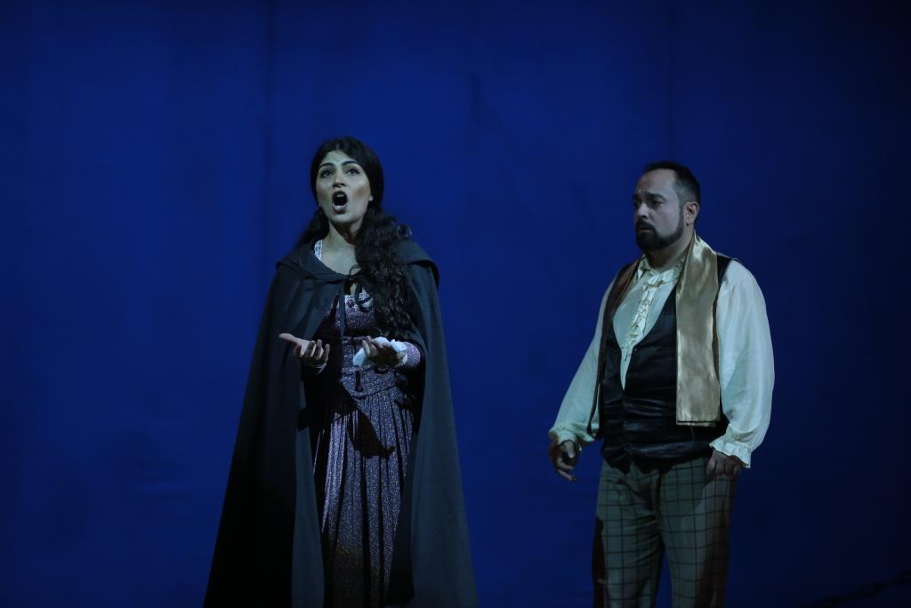 В Театре оперы и балета прошел грандиозный показ оперы "Богема"