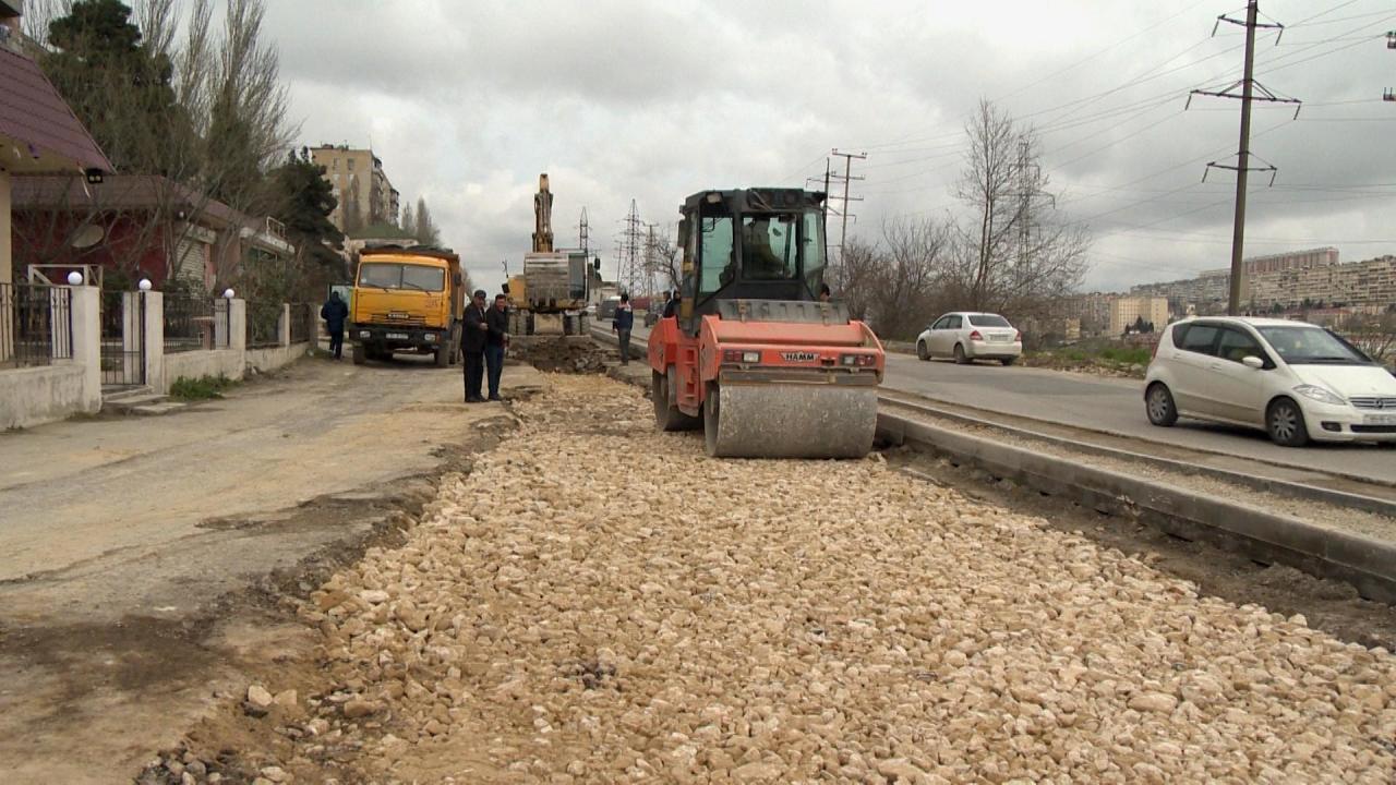 В Баку ремонтируют эту дорогу