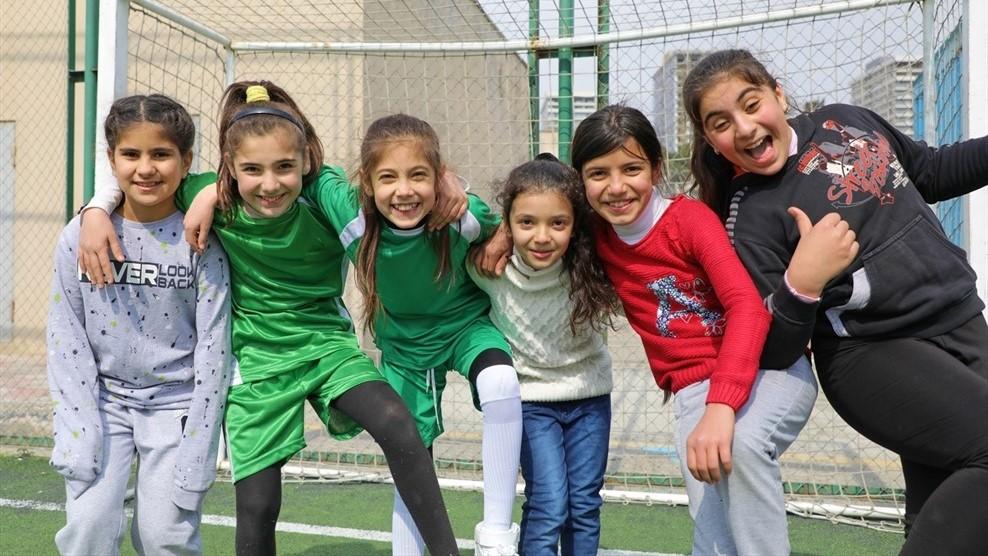 Впервые в истории финалов Евролиги: 22 азербайджанские девочки выведут футболистов на поле