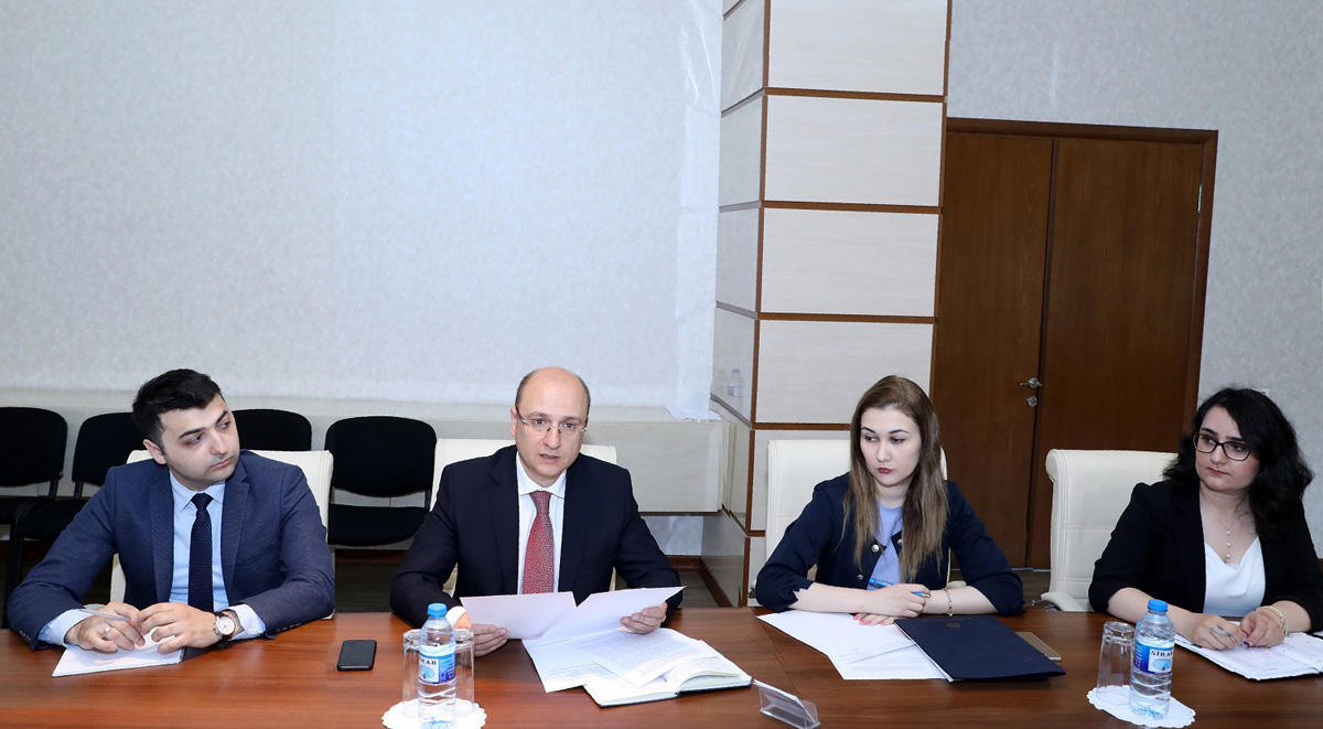 В Баку обсудили важность обязательного медицинского страхования
