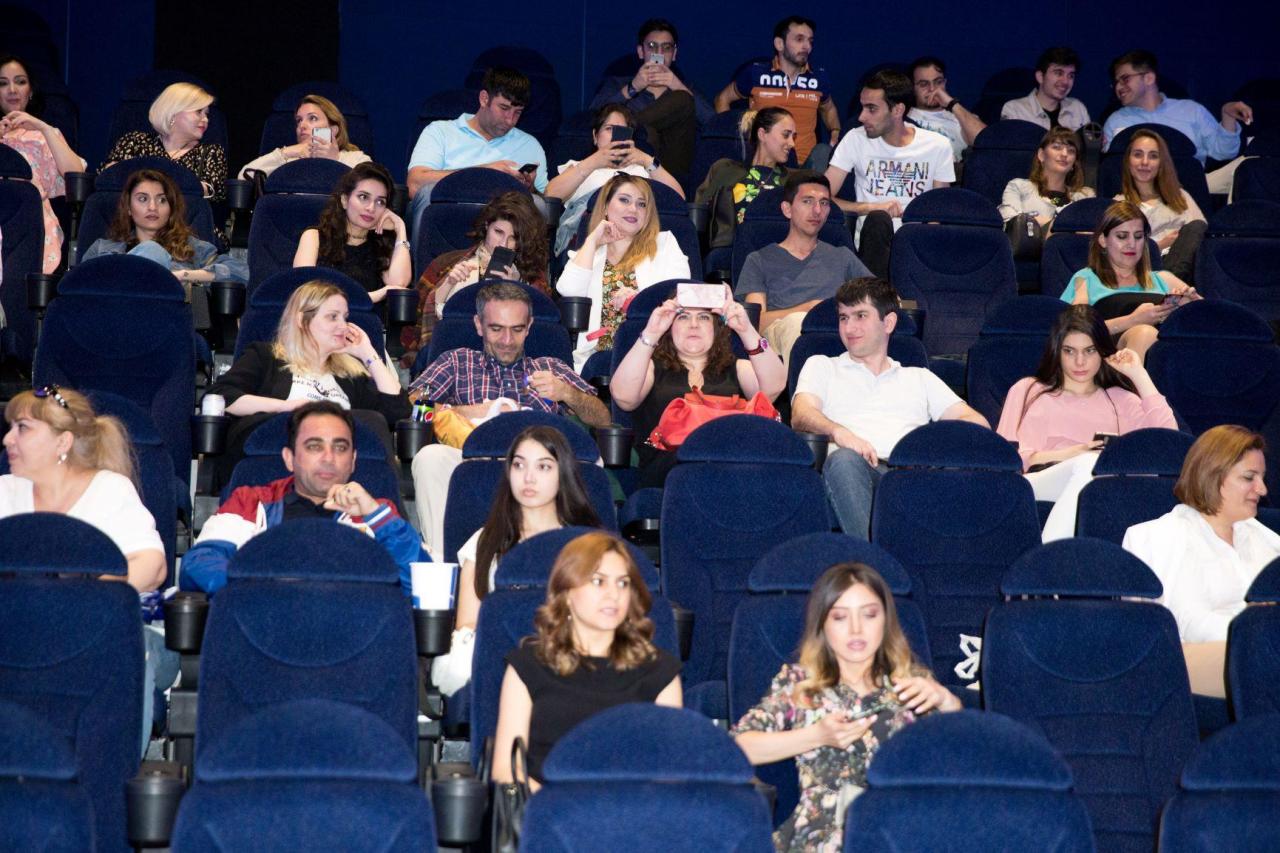 В CinemaPlus прошёл показ французского комедийного фильма "Плейбой под прикрытием"