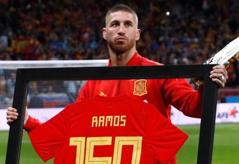 Ramos İspaniya yığmasının tarixinə keçdi