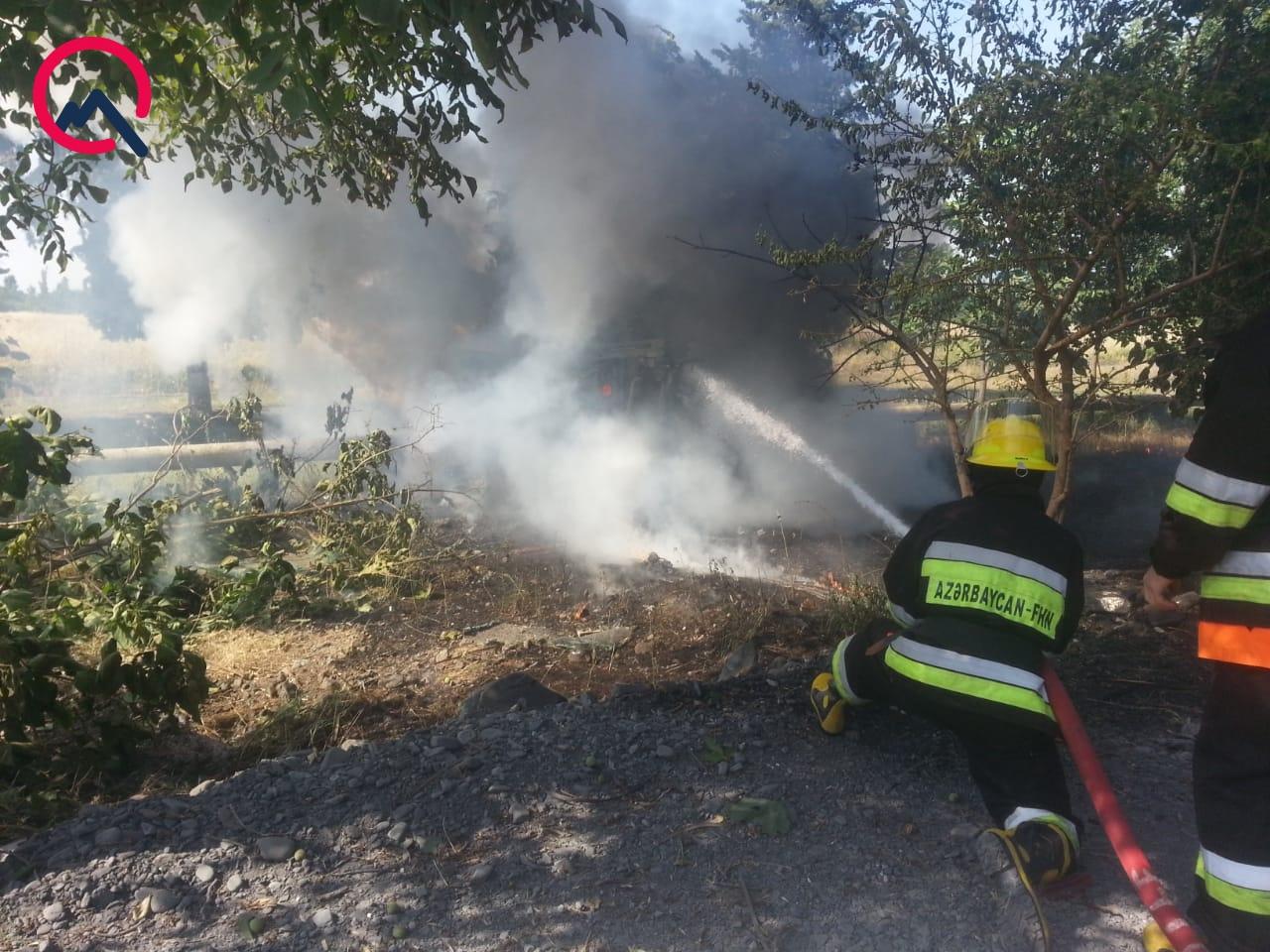 Страшная авария в Гахе: автомобиль перевернулся и загорелся