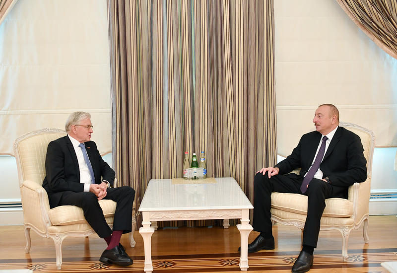 Президент Ильхам Алиев принял председателя группы дружбы Нидерланды-Азербайджан