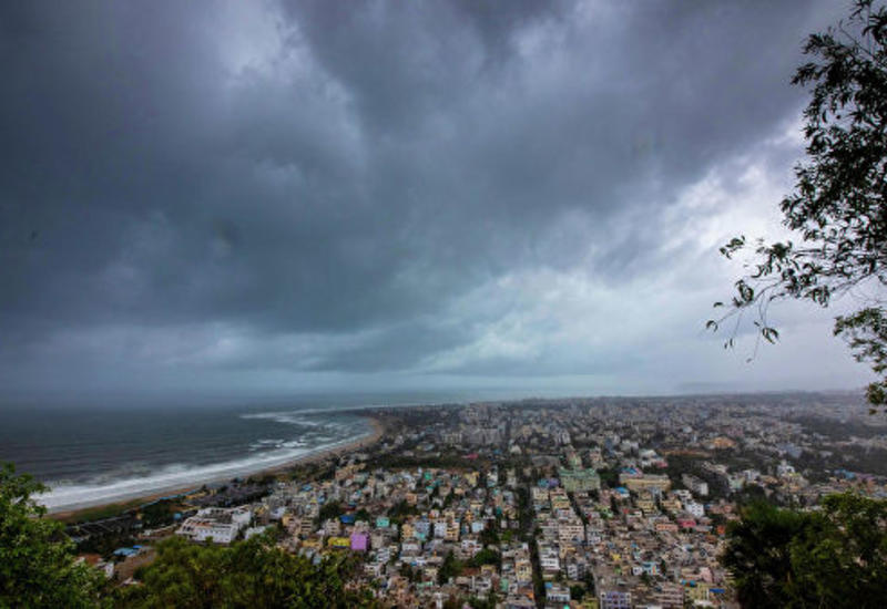 На Индию надвигается мощный циклон