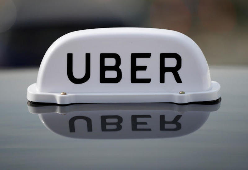 Uber уволит около 400 служащих