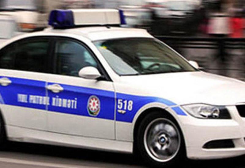 Серьезная авария в Баку с участием автомобиля дорожной полиции