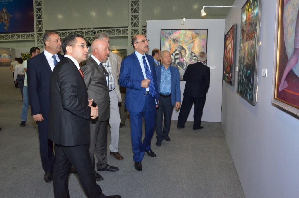 В Баку открылась первая Республиканская выставка-продажа