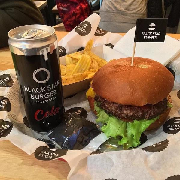 В центре Баку открылся ресторан "Black Star Burger" Тимати