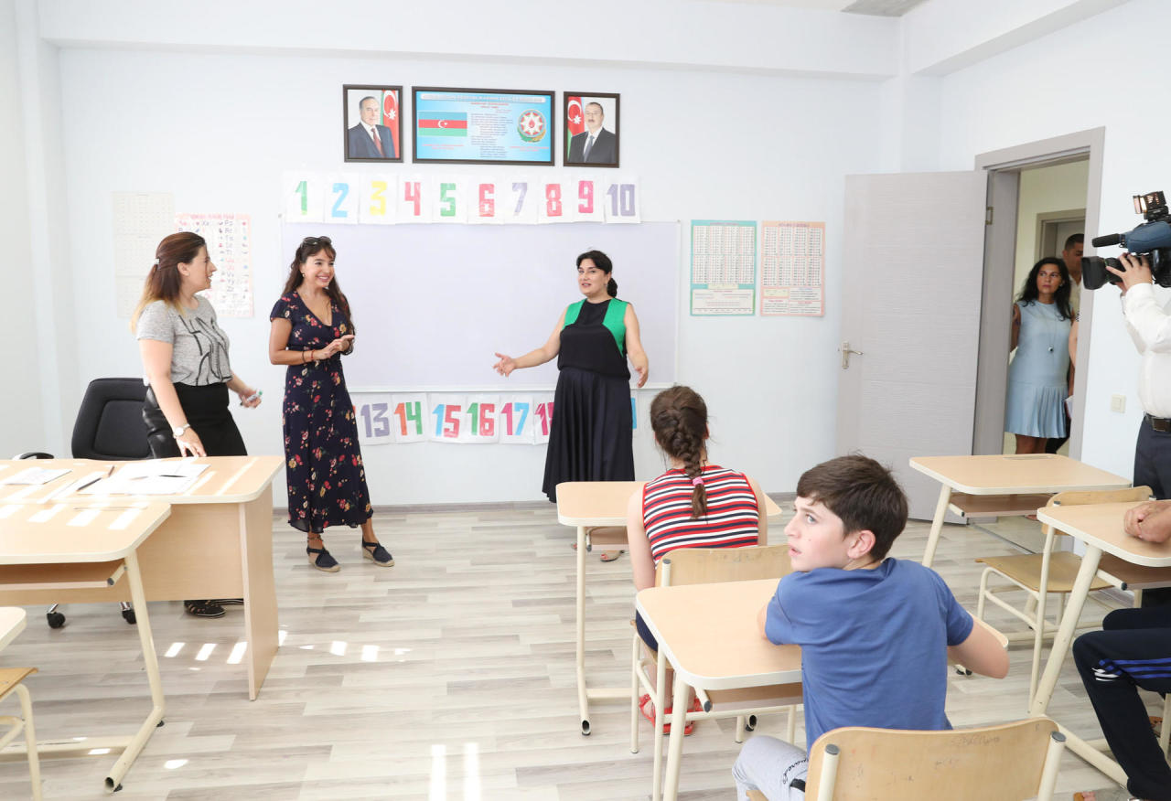 Вице-президент Фонда Гейдара Алиева Лейла Алиева посетила школы-интернаты № 4 и № 3 в Баку