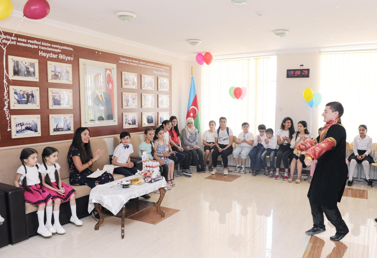 Вице-президент Фонда Гейдара Алиева Лейла Алиева посетила школы-интернаты № 4 и № 3 в Баку