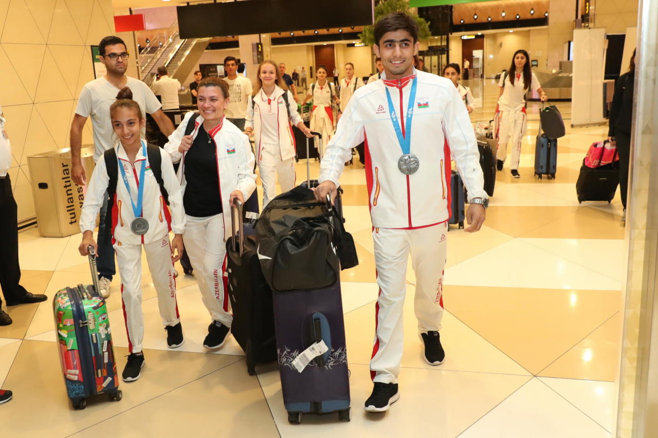 Азербайджанские гимнасты привезли в Баку медали Евроигр "Минск-2019"
