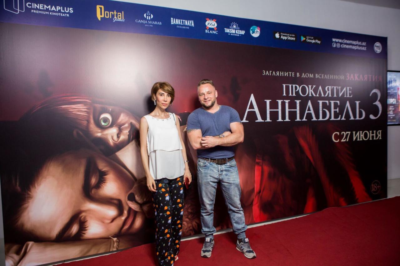 В Баку прошел показ фильма ужасов "Проклятие Аннабель 3"