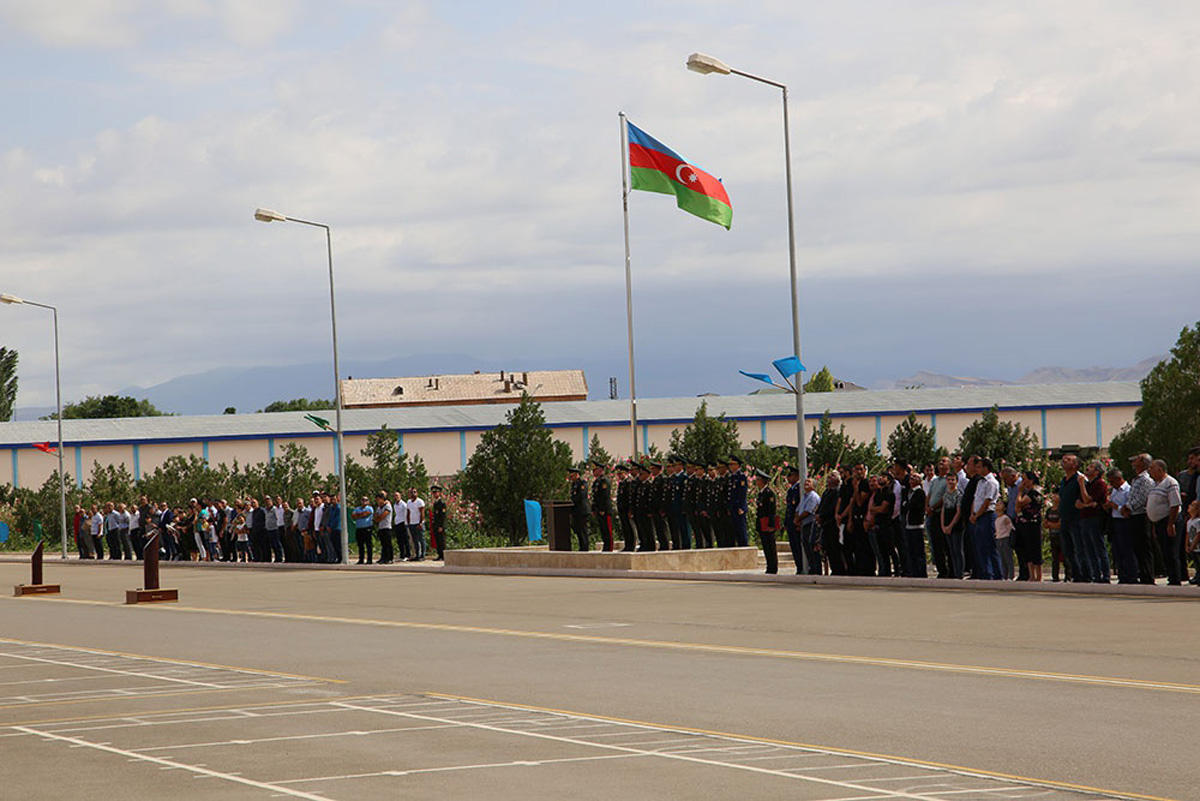 Церемония выпуска в Нахчыванском гарнизоне