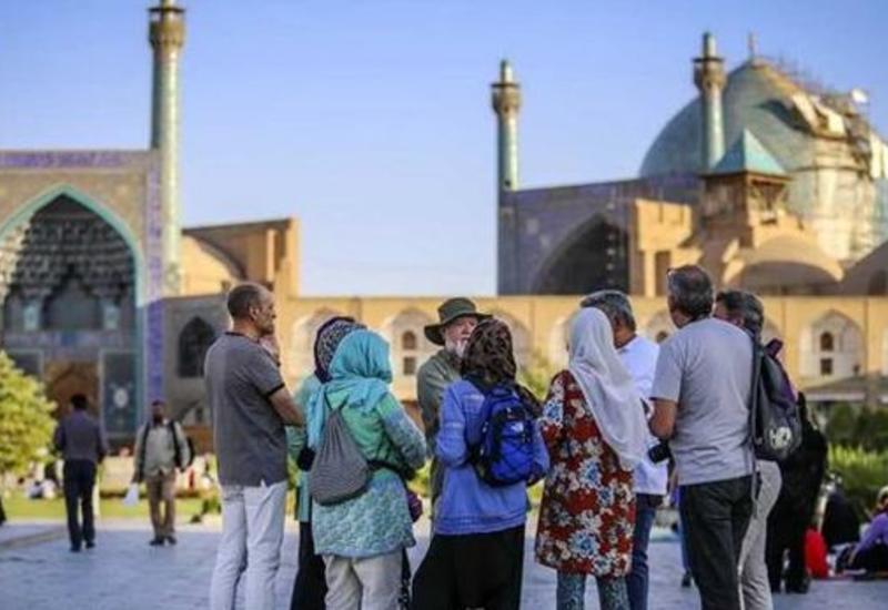 Иран перестал ставить штамп в паспорта азербайджанских туристов