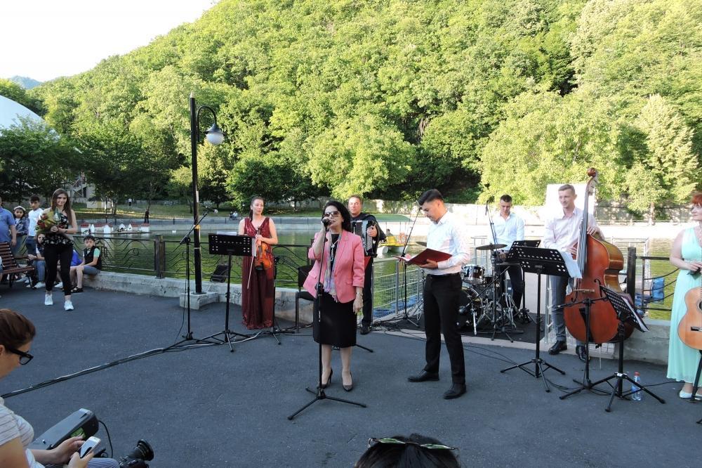 В Шеки прошел концерт российского квинтета No Indifference
