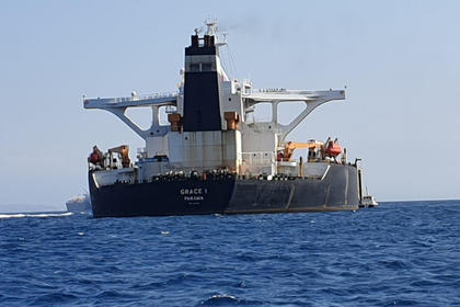Полиция Гибралтара задержала капитана и старпома иранского танкера