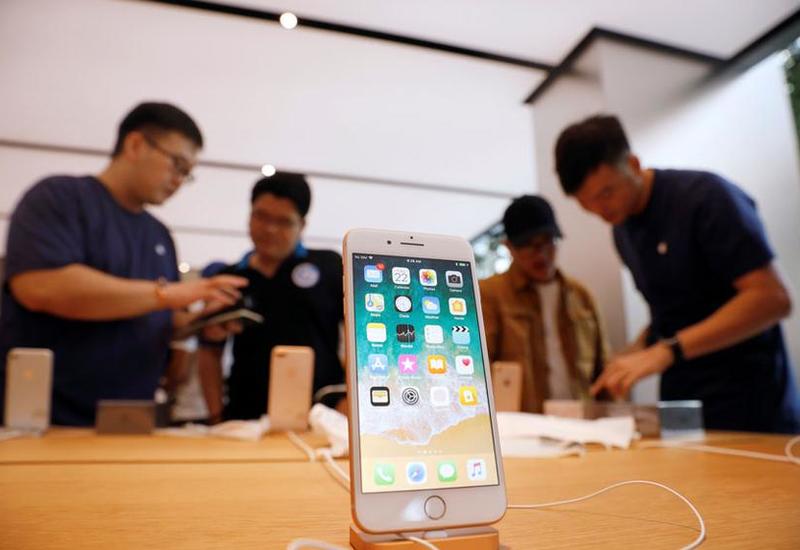 Apple выплатила Samsung сотни миллионов из-за низких продаж iPhone